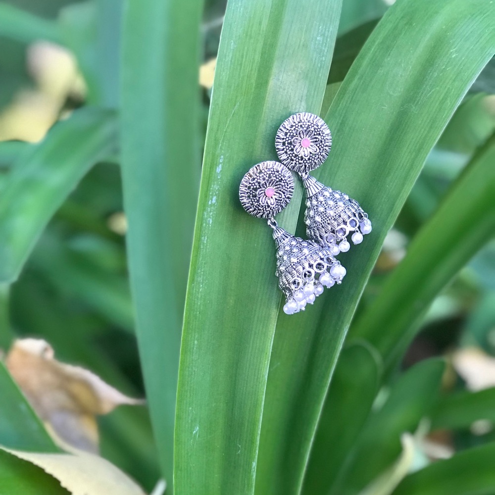 Well crafted elegant earrings !